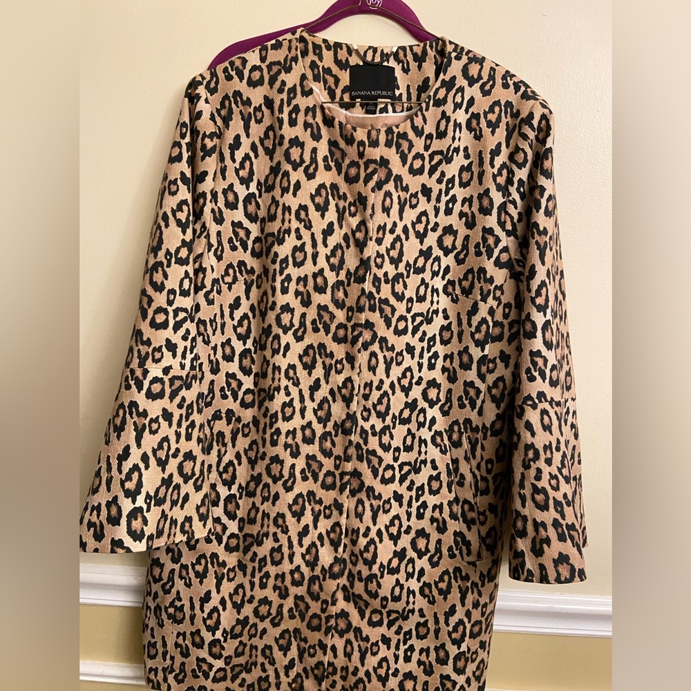 Banana Republic topper/jacket/blazer leopard print 36” bell sleeves